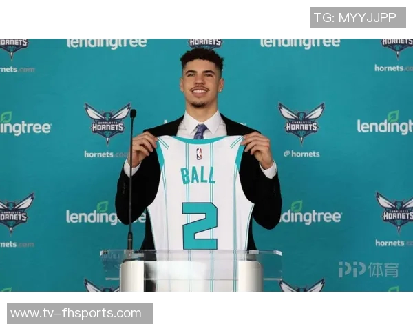 拉梅洛鲍尔尽显个人能力27投12中砍下34分8篮板9助攻难救球队失利